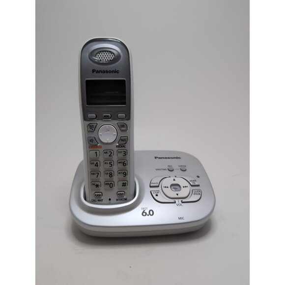 Panasonic KX-TG6321CS Expandable Cordless Phone w/ 2 PNLC1001YAS Docks TESTED - Picture 2 of 16